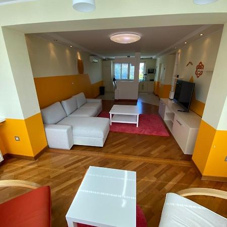 Apartma Berk Apartment ลูบลิยานา ภายนอก รูปภาพ